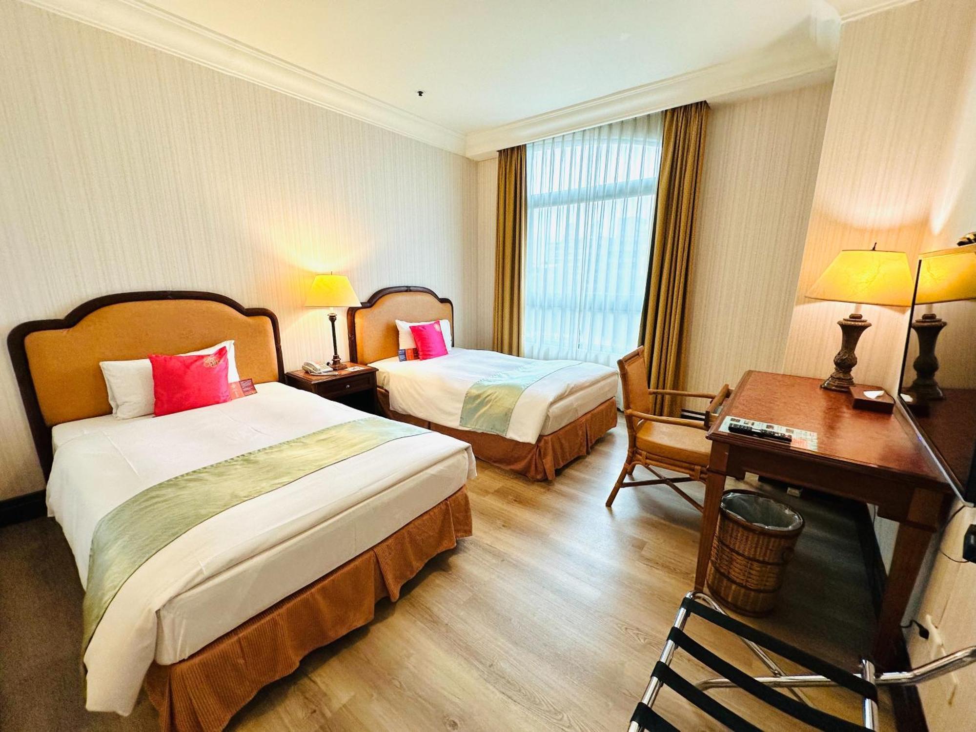 Wei-Yat Grand Hotel Тайнань Екстер'єр фото