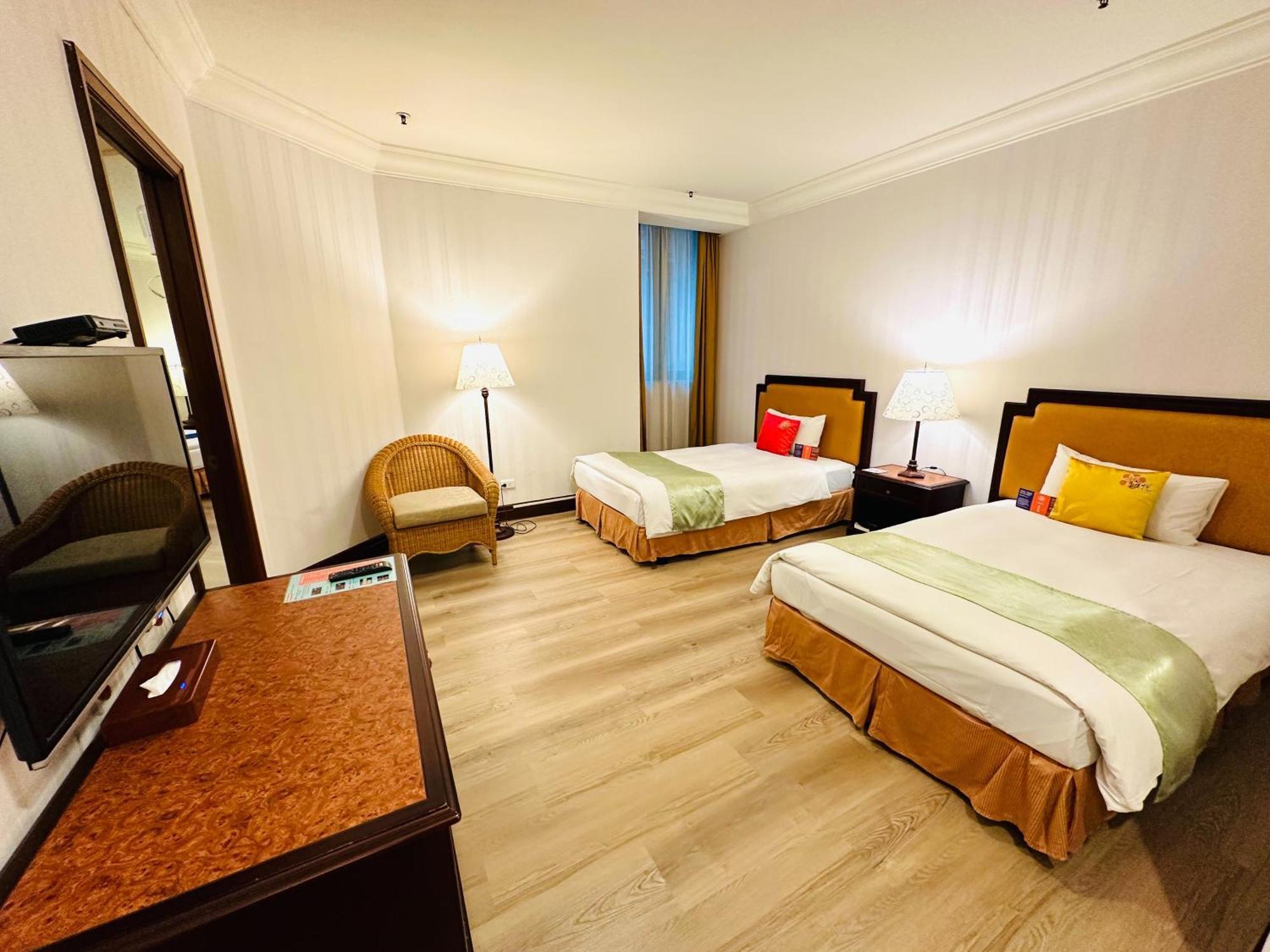 Wei-Yat Grand Hotel Тайнань Екстер'єр фото